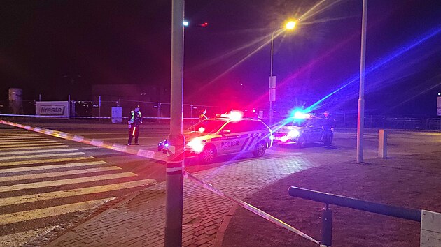 Nlez leteck pumy uzavel st Brna, zchrani evakuuj pilehl panelky (10. bezna 2025)