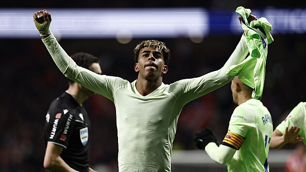 Lamine Yamal se raduje po rozhodující tref� proti Atléticu Madrid.
