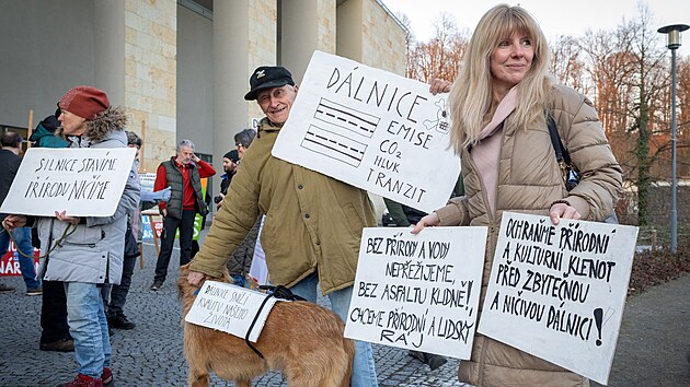 O nov silnici diskutovaly v Turnov stovky lid. (19. bezna 2025)