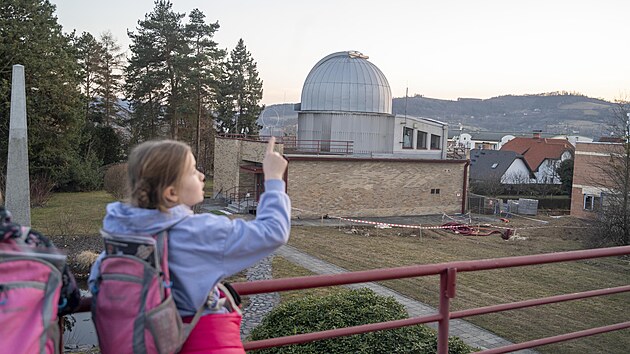 Hvzdrna ve Valaskm Mezi pedstavila nov robotick dalekohled, kter umon pozorovat i slabji viditeln svteln objekty a poizovat atraktivn fotografie. (bezen 2025)