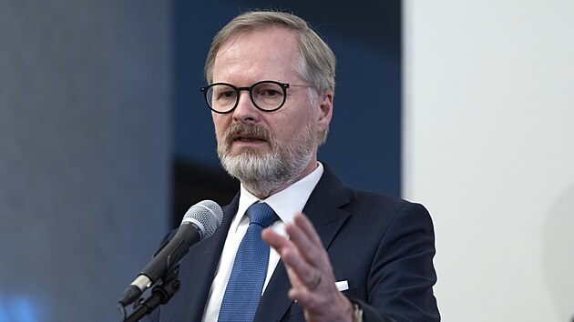 Premi�r Petr Fiala po sch�zce �stavn�ch �initel� na Pra�sk�m hrad�