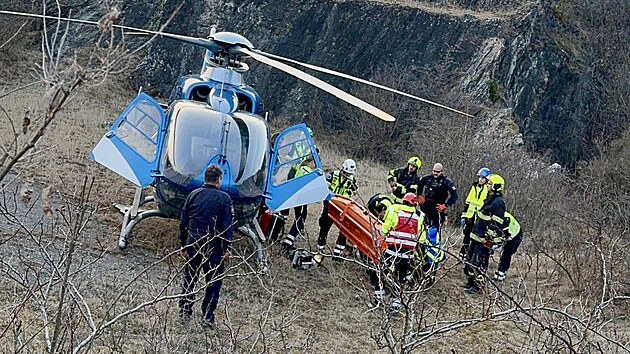 Zchrann akce u zrannho mladka, kter spadl ze skly v Prokopskm dol. (11. bezna 2025)