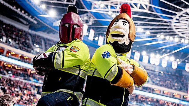 Sparta ve Spartax. Hokeyi seven süper kahraman. Maskeler nelerdir?