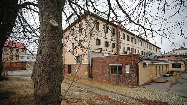 Pozemky a budovy areálu bývalé masny v Hodicích získala firma Sypstav zabývající se stavebnictvím a prodejem stavebnin v Třešti.