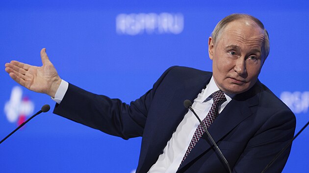 Rusk� prezident Vladimir Putin na sjezdu Rusk�ho svazu pr�mysln�k� a podnikatel� (18. b�ezna 2025)