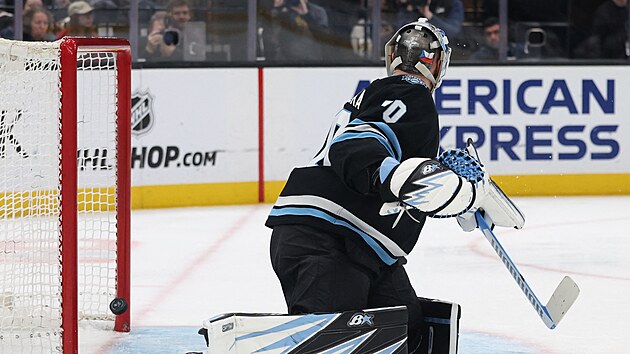 Karel Vejmelka z Utahu inkasuje.