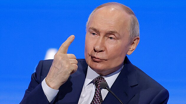 Rusk� prezident Vladimir Putin na sjezdu Rusk�ho svazu pr�mysln�k� a podnikatel�. (18. b�ezna 2025)