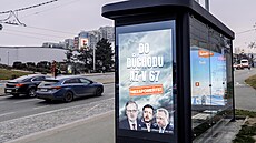 Hnutí ANO spustilo intenzivní negativní kampa� namí�enou proti vlád�, zejména...