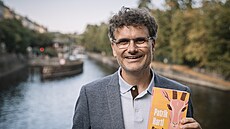 Patrik Hartl je autorem knih Prvok, �ampón, Te�ka a Karel, Nejlep�í víkend �i...