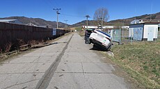 Kuri�zn� nehoda se stala p�ed parkovi�t� restaurace Rest While v Rapot�n� na...