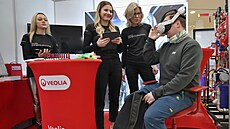 Kam po �kole nebo kde najít brigádu. To byl hlavní zájem n�kolika tisíc...