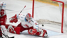 T�inecký Ond�ej Kacetl inkasuje v prvním �tvrtfinále se Spartou.