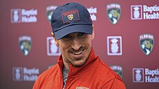 Zatlaené slzy vystídaly úsmvy. Brad Marchand nakonec zakonil tiskovou...