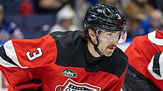 Mladý obránce Will MacKinnon se do�kal nev�edního trejdu, do Clevelandu jej z...