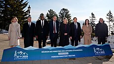 Italský ministr zahrani�í Antonio Tajani, n�mecká ministryn� zahrani�í Annalena...