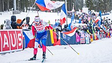 Lucie Charvátová ve štafetě smíšených dvojic v rámci Světového poháru na...
