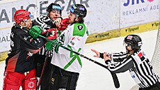 Rozhod�í �e�í roztr�ku mezi hradeckým Ralfsem Freibergsem a Tomá�em Mazurou z...