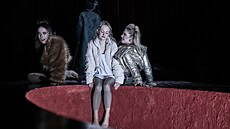 U Bezru��, jak se divadlu v Ostrav� �íká, mají nyní na repertoáru nap�íklad hru...