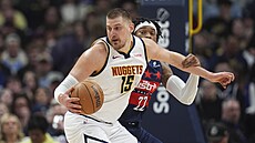 Nikola Joki� v zápase proti Wizards.