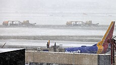 Letišti Eppley během sněhové bouře ve městě Omaha ve státě Nebraska. (19....