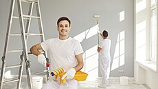Profesionálové: Dobrý malí zakryje podlahy, nábytek a elektroinstalaci a po...