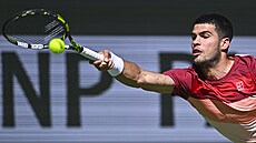 Carlos Alcaraz returnuje na turnaji v Indian Wells.