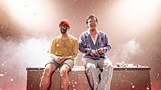 Mark Kristián Hochman a Kry�tof Barto� v p�edstavení Vojcek_Jednorozm�rný �lov�k