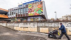 Areál hradecké Hv�zdy dál pustne. (14. ledna 2025)