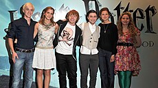 Tom Felton, Emma Watsonová, Rupert Grint, Daniel Radcliffe, Bonnie Wrightová a...