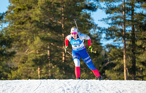 Lucie Charvátová bhem sprintu na Holmenkollenu.
