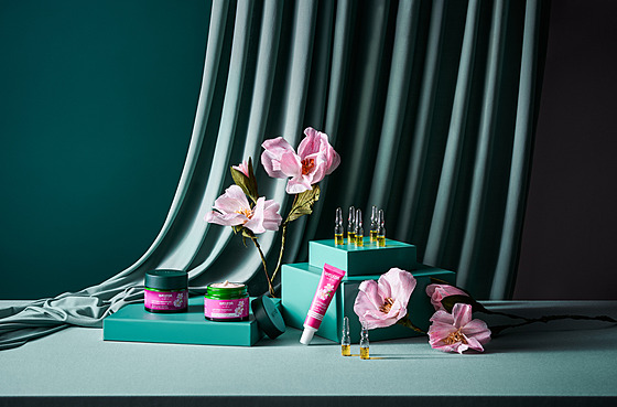 Rozjas�ující ple�ová �ada Divoká r��e a bílý �aj od Weledy pom��e va�í pleti...