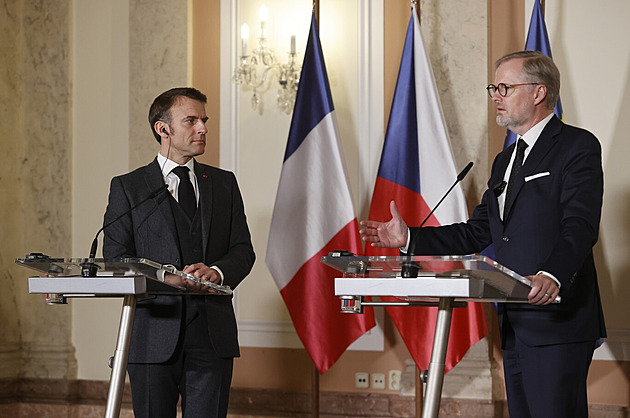 Summit o Ukrajině. Fiala jedná v Paříži o příměří a bezpečnostních zárukách