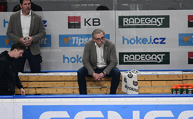 Velká hokejová dynastie u konce. Třinec už si naložil moc, ztráta respektu ale nehrozí