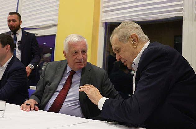 Nejen Klaus. Pavel vynechal z oslav výročí konce války i exprezidenta Zemana