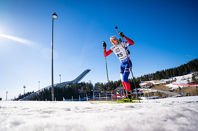 Maminka mu říkala: Kochej se a třeba i zrychli. O Hákovi, muži na roztrhání