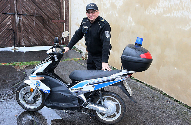 Mstsk policie v Tboe mla elektrosktr od roku 2011.