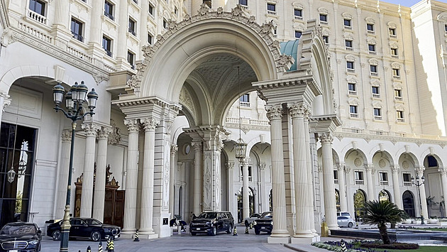 Jednání s USA se vyvíjejí kreativně, uvedli Rusové. V Sumách zranili desítky lidí