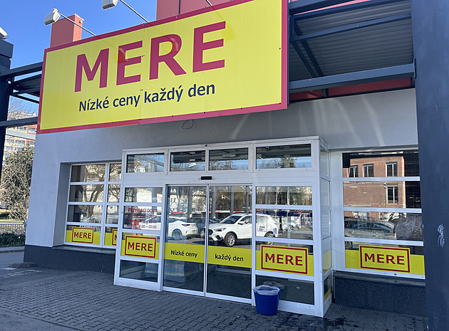 Sanctions Hit Russian Discount Chain Mere Hard; Czech Stores Still Operating