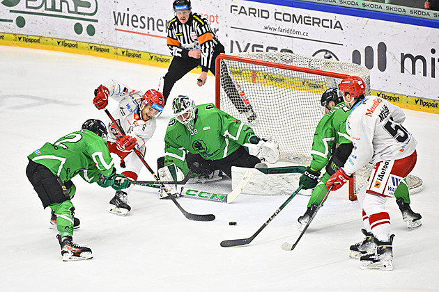 ONLINE: Boleslav odvrací konec sezony, nad Hradcem vede po trefě Junttily