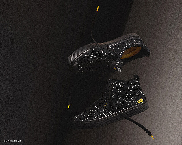 Spojen� udr�itelnosti a stylu v bot�ch Cariuma bav� i filmov� hv�zdy.