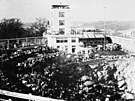 Pohled p�es Vltavu na Barrandovské terasy v roce 1932. Terasy nechal postavit...