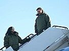 Americký viceprezident J. D. Vance se svou enou Ushou dorazil na americkou...
