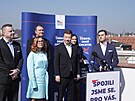 Politici SPD, Svobodných, Trikolory a PRO podepsali memorandum o spolupráci pro...