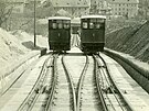 Vozy nejstar�� pet��nsk� lanovky z roku 1891