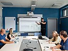 kolení zamstnanc Strojmetalu Aluminium Forging v Kamenici.