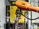 Robot v závodu Strojmetalu Aluminium Forging v Kamenici.