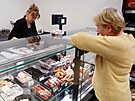 Prodavaka obsluhuje v Bohce jen v uren dny a hodiny, jinak m obchod...