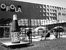 Kofola byla oblíbenou limonádou. Za její chutí a sloením stojí tým docenta...