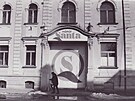 V roce 1991 zaloil Kostas Samaras spolenost SANTA NÁPOJE, která v roce 2002...