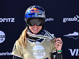 ZLATÁ NA SNOWBOARDU. Ester Ledecká slaví nejcenn�j�í kov i zápis do historie....